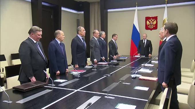 Путин почтил память Лужкова на совещании Совбеза РФ