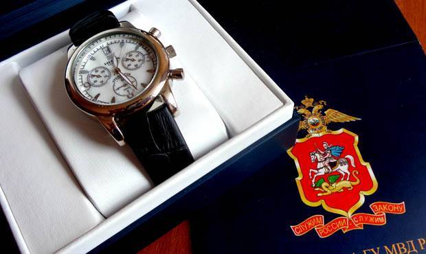 МВД потратит 7,5 млн рублей на закупку часов и бытовой техники для «подарочного фонда»