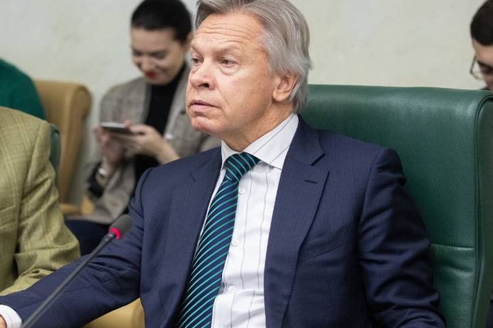 Пушков прокомментировал планы Зеленского изменить Минские соглашения