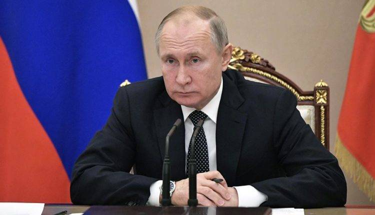 Путин присвоил генеральские звания 14 сотрудникам СК