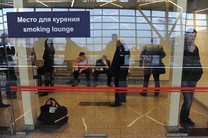 Определен срок возвращения курилок в российских аэропортах