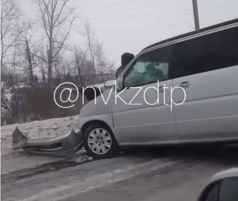В Кузбассе в ДТП по дороге в аэропорт пострадали четыре человека