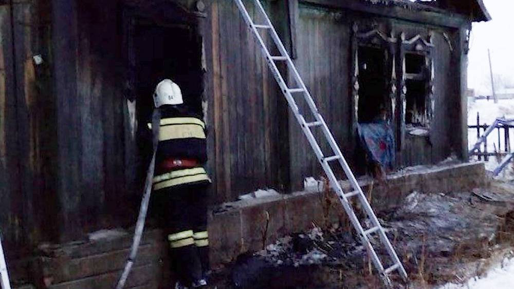 Страшный пожар на Алтае унес жизни 4 детей (видео)