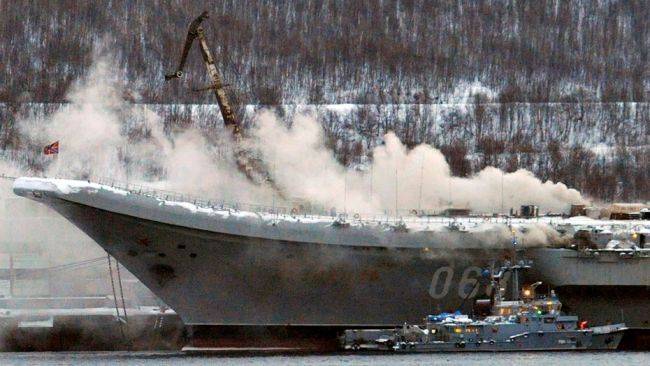 На крейсере «Адмирал Кузнецов» ликвидировано открытое горение: СМИ