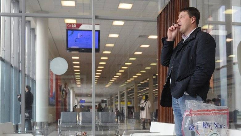 В 2020 году в российских аэропортах снова появятся курительные комнаты - newizv.ru