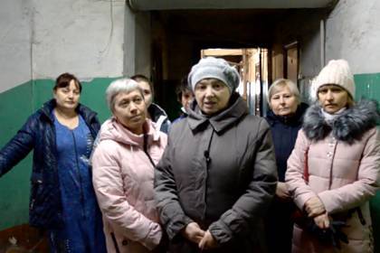 Жители аварийного дома в российском городе предложили мэру пожить с ними