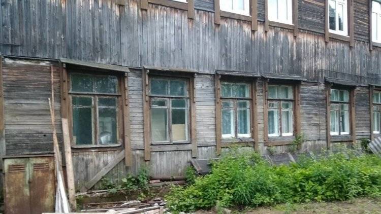 Патрушев попросил скорее переселить граждан из аварийного жилья в Карелии