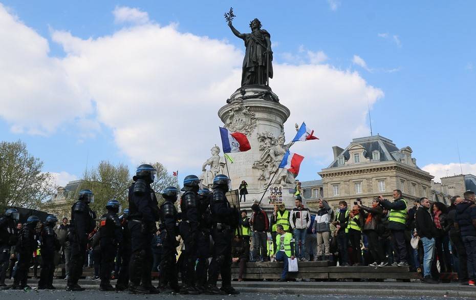 МИД РФ предупредил россиян о демонстрациях в Бельгии и Чехии