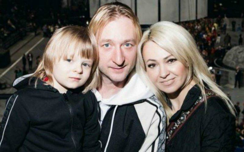 В МВД возбудили дело об угрозах сыну Рудковской и Плющенко