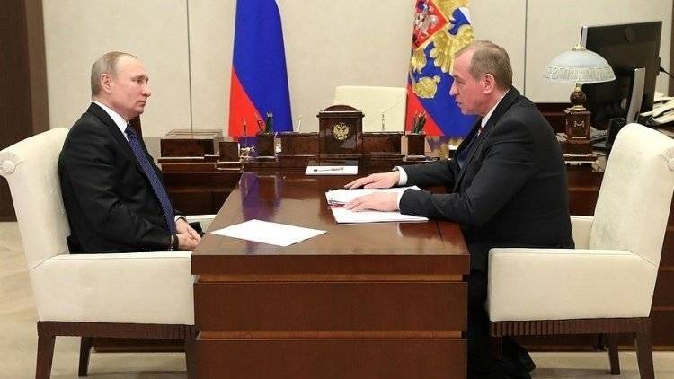 Путин оценивает губернаторов по работе в условиях ЧС, а не по партийности - Песков