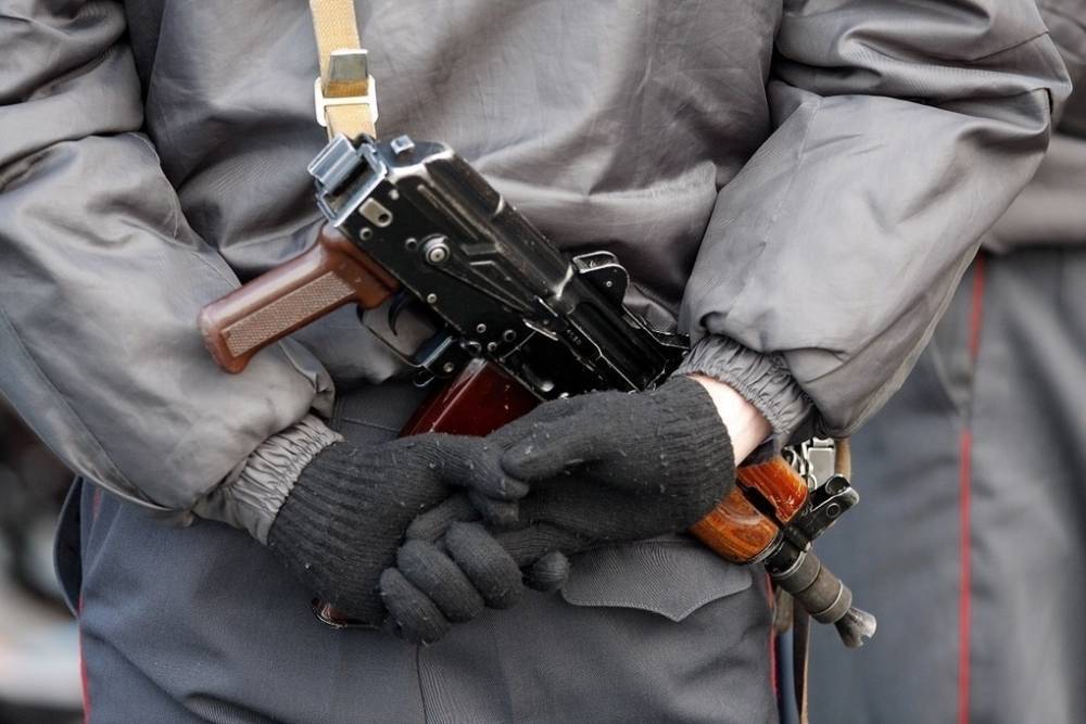 В Москве арестовали боевиков ИГ с автоматом и бомбой