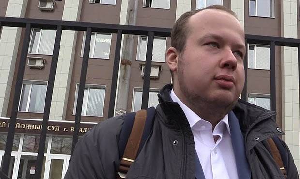 Столичный суд взыскал с Соболь и Албурова 1,5 млн рублей из-за протестного митинга