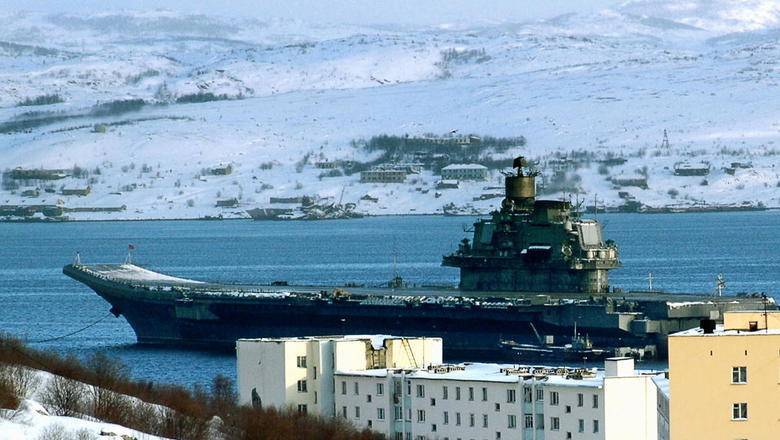 После пожара на авианосце "Адмирал Кузнецов" нашли тело второго погибшего