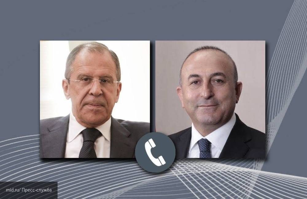 Главы МИД РФ и Турции обсудили по телефону урегулирование ситуации в Сирии