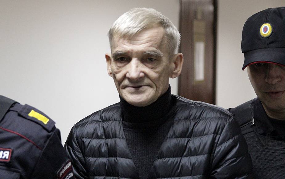 Юрию Дмитриеву продлили арест на три месяца