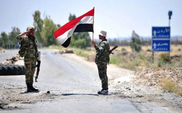 Стой! Дальше дороги нет: сирийские военные развернули американскую колонну