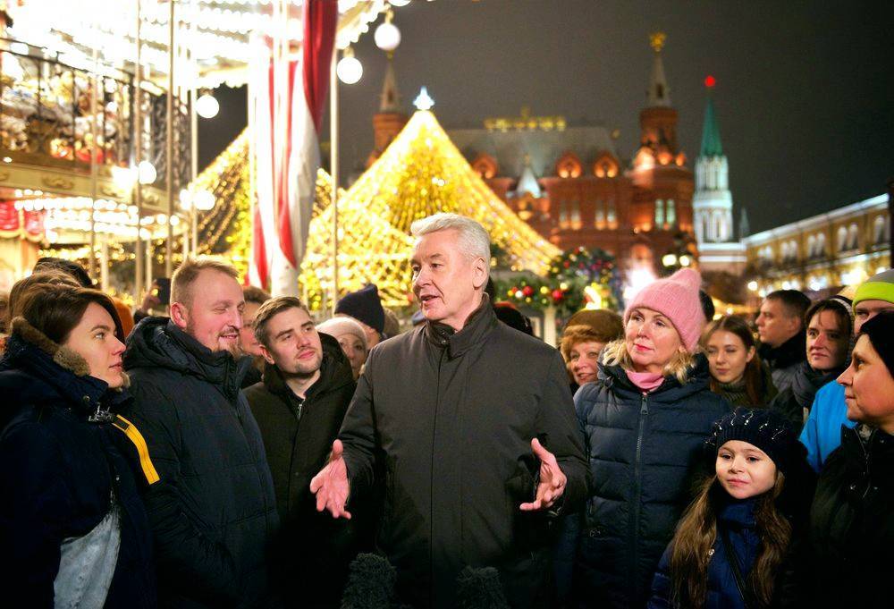 Собянин открыл фестиваль "Путешествие в Рождество"