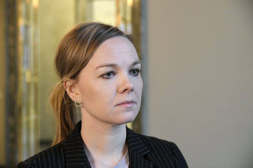 Министр финансов Финляндии извинилась за опрос про жен боевиков ИГИЛ