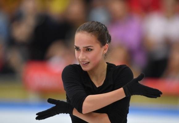 Фигуристка Алина Загитова заявила о приостановке спортивной карьеры