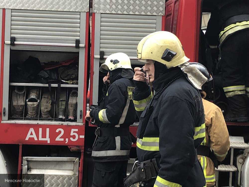 Амурский пожарный спас едва не задохнувшихся троих соседских детей