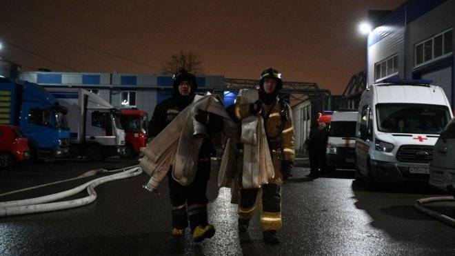 Пожар в ангаре в Петербурге ликвидировали утром 14 декабря