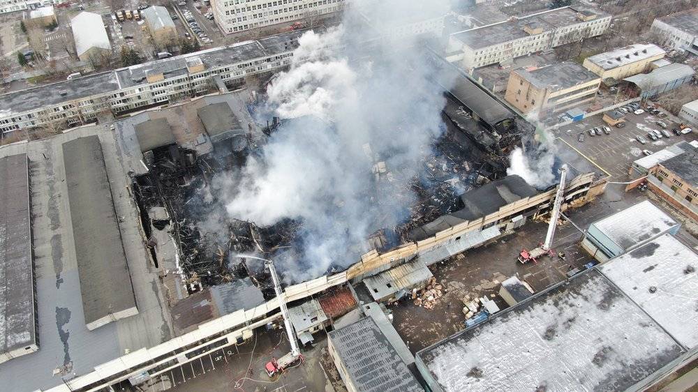 Опубликованы фото последствий крупного пожара в Москве