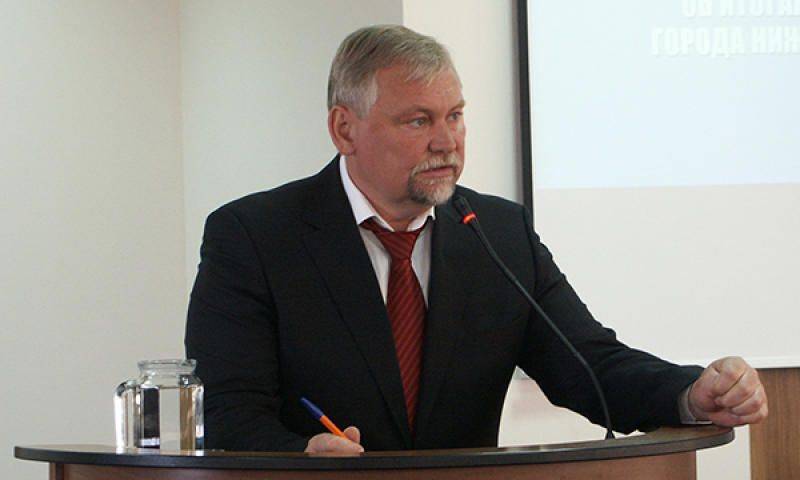 Депутат Госдумы преподнес вазелин главе района Нижегородской области