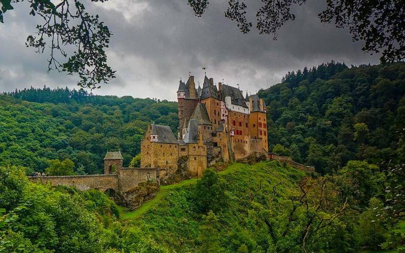 Самые интересные места Германии: замок Эльц