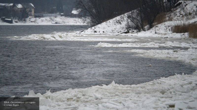 Труп мужчины обнаружили в реке в Тверской области