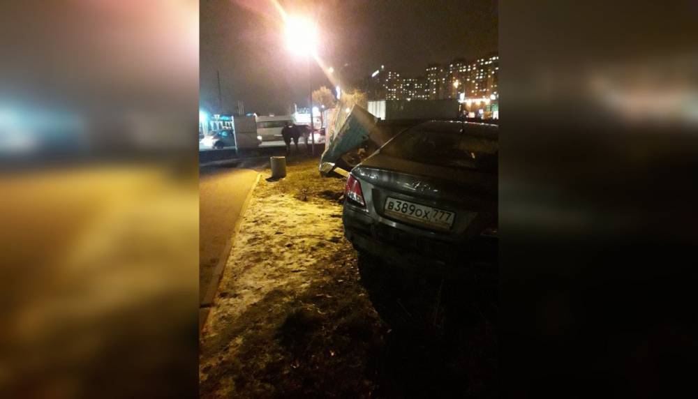 В Кудрово водитель «Делимобиля» бросил машину после наезда на велосипедиста