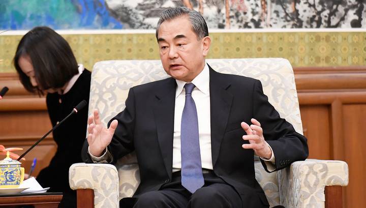 Глава МИД КНР: США сможет вместе с Китаем преодолеть экономические сложности