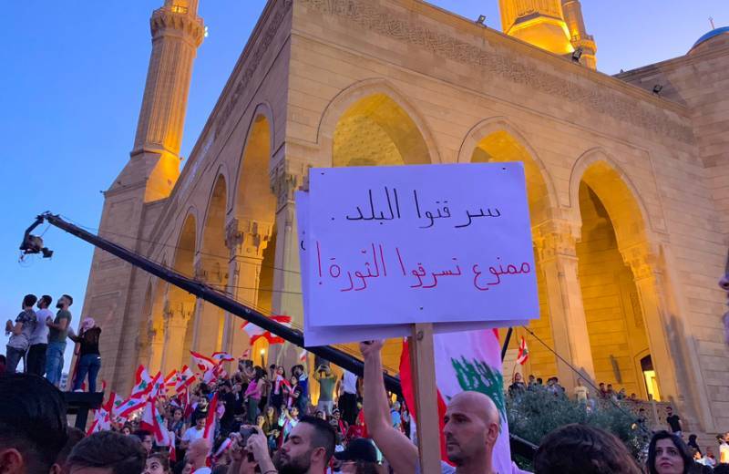 Саад Харири - Во время протестов в Бейруте пострадали более 50 человек - Cursorinfo: главные новости Израиля - cursorinfo.co.il - Ливан