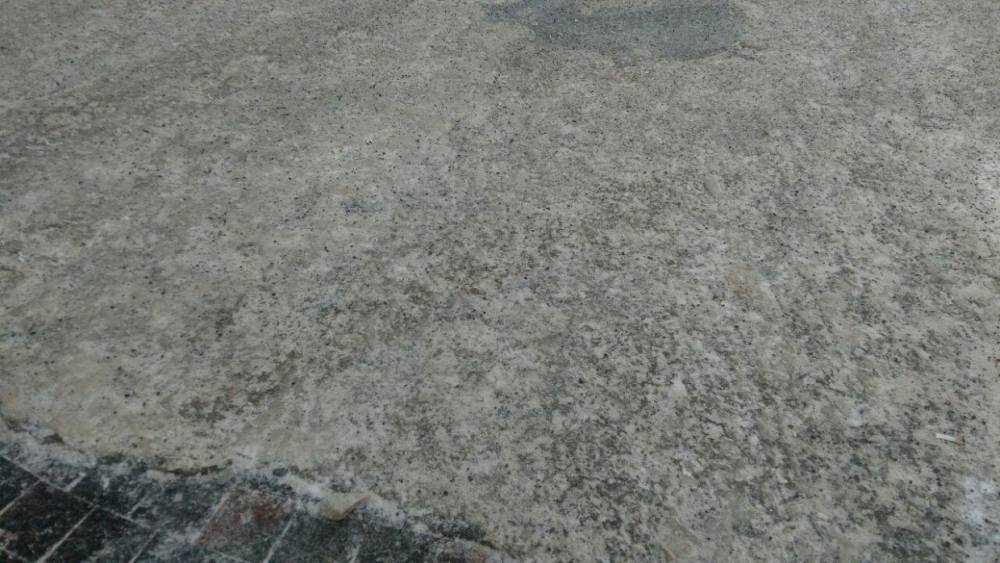 Вместо песка и соли в Мурманске будут использовать гранитную крошку