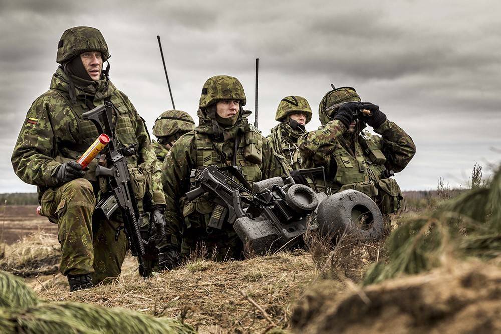 НАТО усиливает группировку на границе с Белоруссией