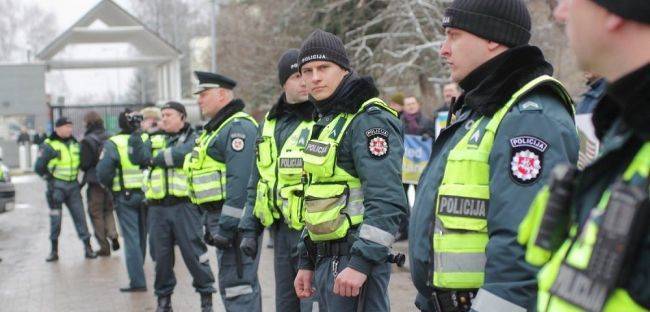 В Литве произошёл ряд инцидентов с участием полицейских и военных