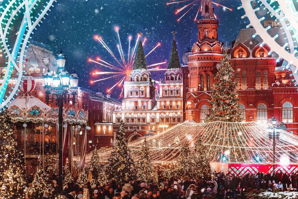В столице площадки фестиваля «Путешествие в Рождество» украсили более 130 км гирлянд