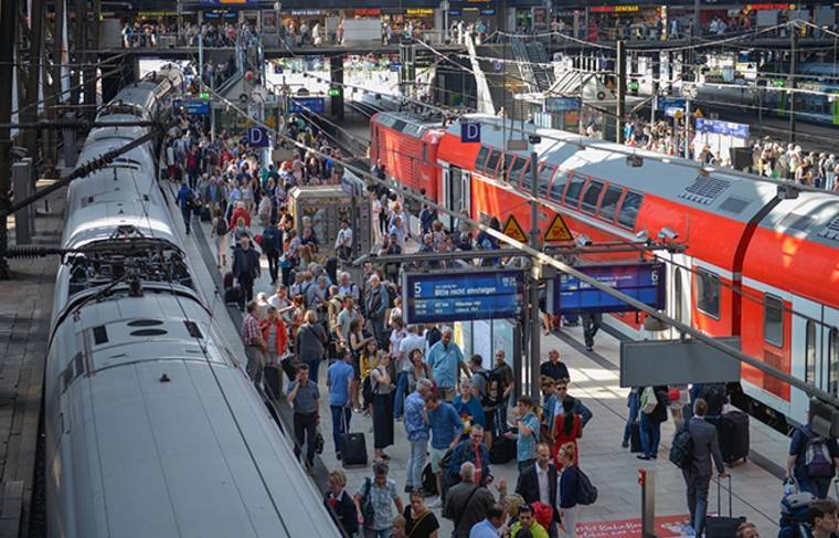 Deutsche Bahn ответил на возмущение Тунберг переполненностью поездов