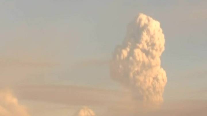 При извержении вулкана Безымянный пепел может накрыть четыре поселка на Камчатке