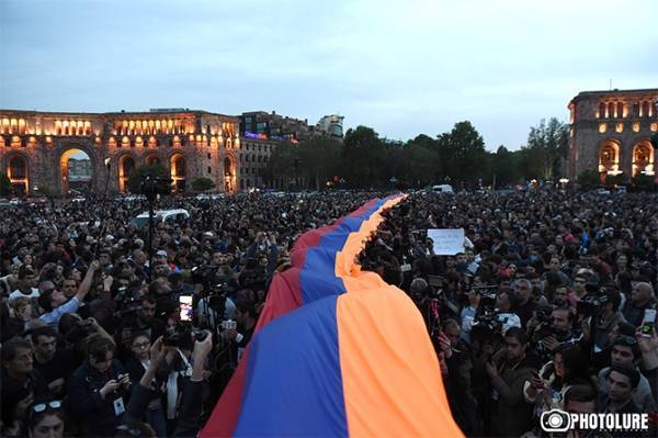 Армения стала «стратегически важной» для Нидерландов после «революции»