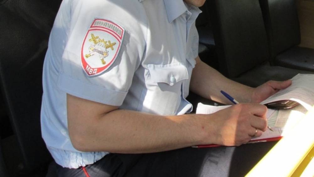 Под Великом Новгородом инспекторы задержали водителя автобуса без прав