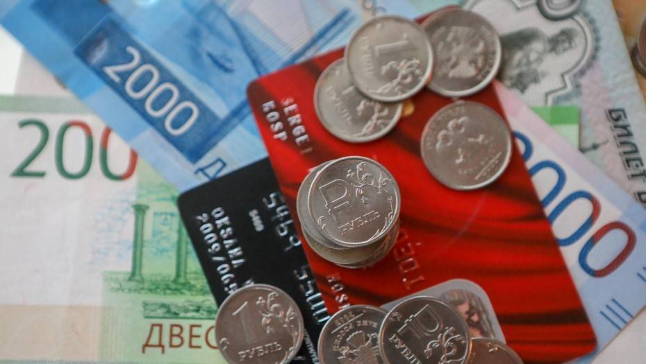 Долги по зарплате в России выросли до 2,9 млрд рублей