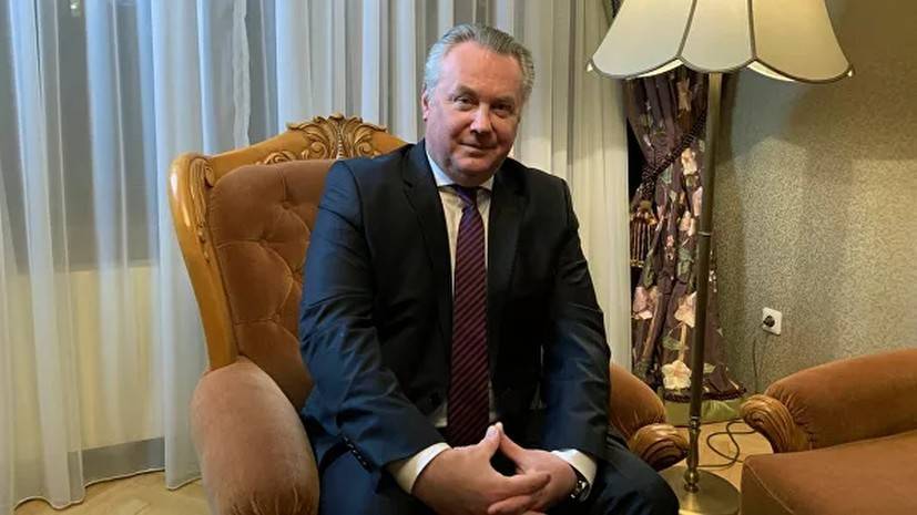 Лукашевич заявил о попытке сломать русскоязычное общество в Прибалтике