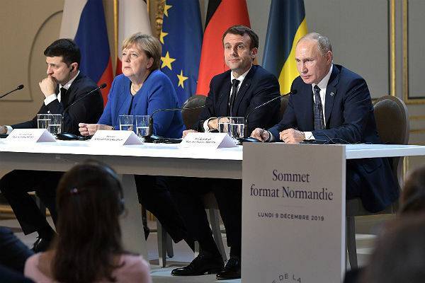 Путин обсудил с Меркель итоги «нормандского саммита»