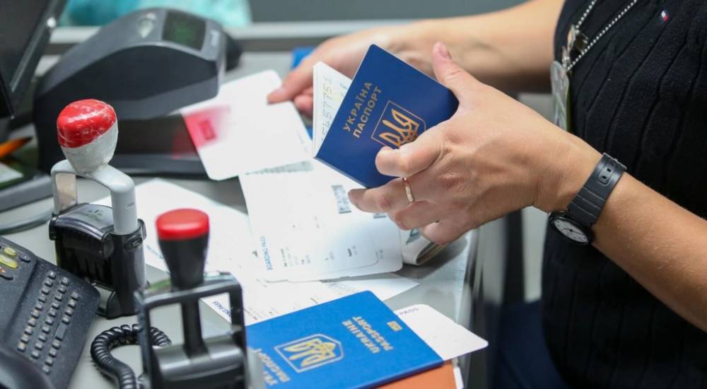 На Украине упростят получение гражданства и введут присягу гражданина