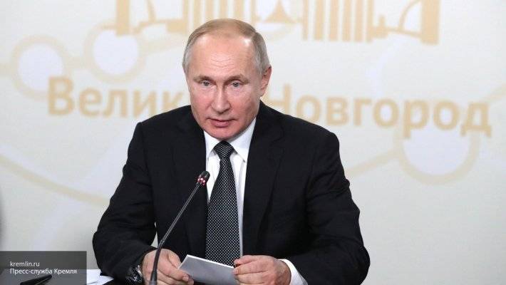 Путин объявил благодарность президенту «Трансмашхолдинга»