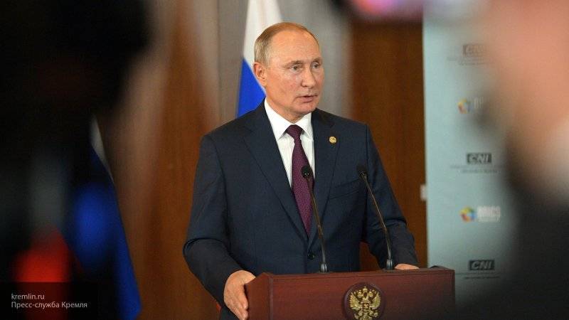 Путин подписал закон о продлении "заморозки " накопительной части пенсии до 2023 года