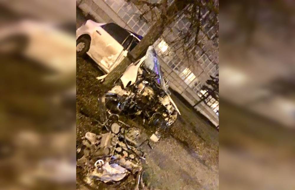 После ДТП на Свердловской набережной водитель чудом остался в живых