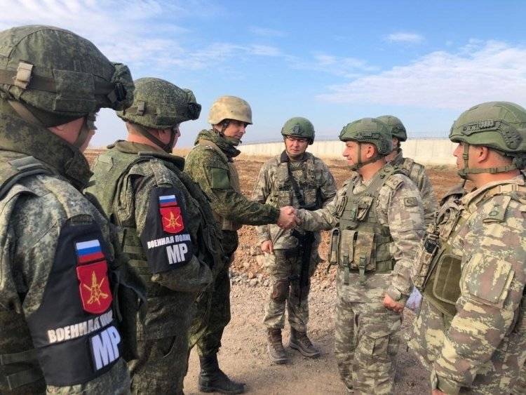 Россия продолжает патрулирование сирийско-турецкой границы в провинциях Хасака и Алеппо