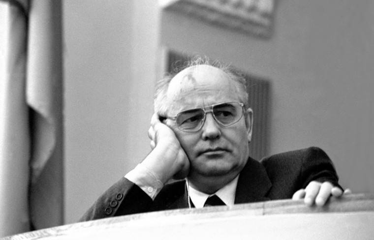 Горбачёв заявил о стремлении США к военному превосходству