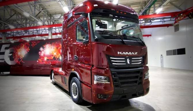 КАМАЗ показал прототип перспективного грузовика
